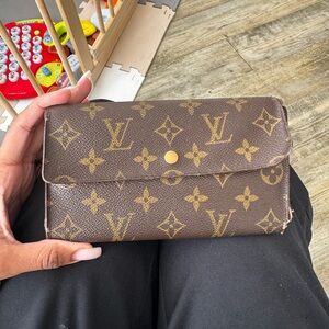 Louis Vuitton Dark Brown Monogram Clutch